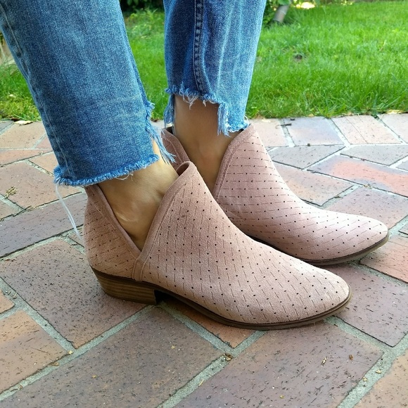 Lucky Brand Shoes - Lucky Brand Kelbie 2 Blush Perforated Boots Size 9